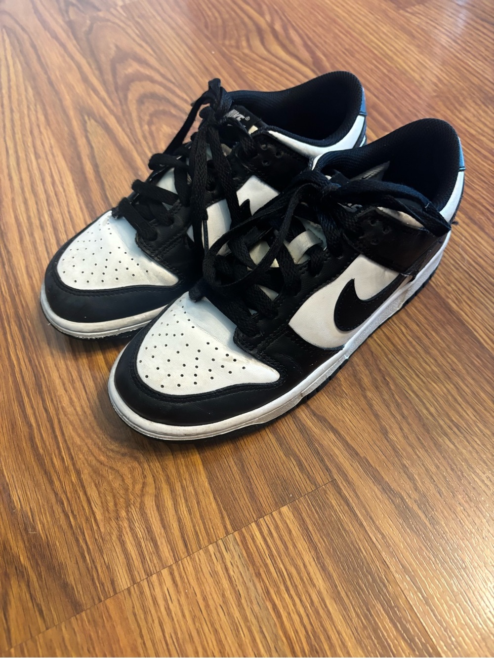 Nike Dunk Low Pandas (big kids 5.5y)